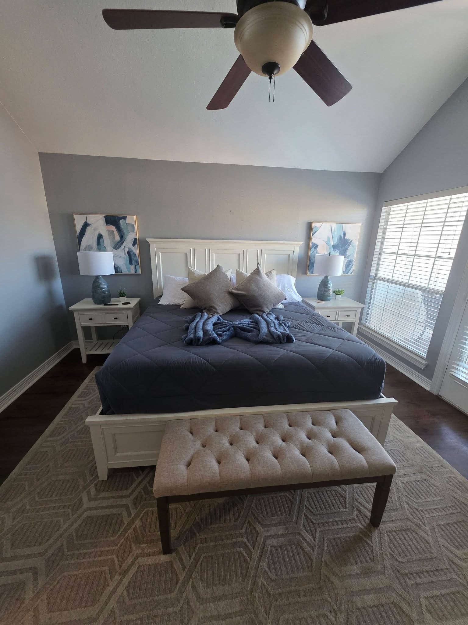 Airbnb after professional airbnb cleaning service in Aurora, ON