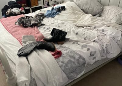 Bedroom cleaning before professional cleaning service in Newmarket, ON