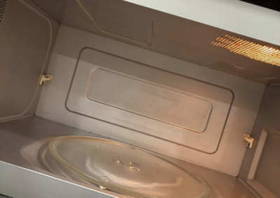 Microwave appliance clean after professional clean in Aurora, ON