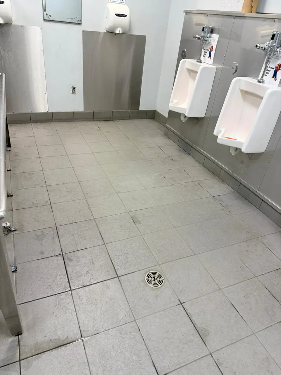 spinnaker-washroom-floor-before Newmarket Warehouse Washroom Floor Commercial Cleaning Before